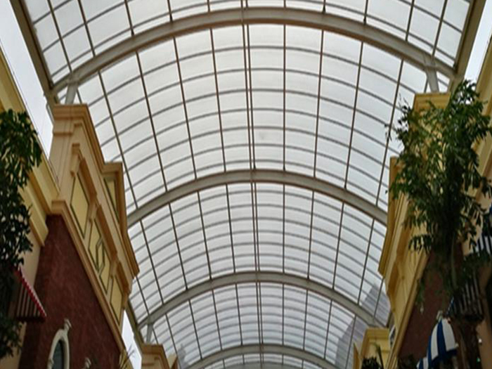 新乡屋面网架顶棚吊装方案